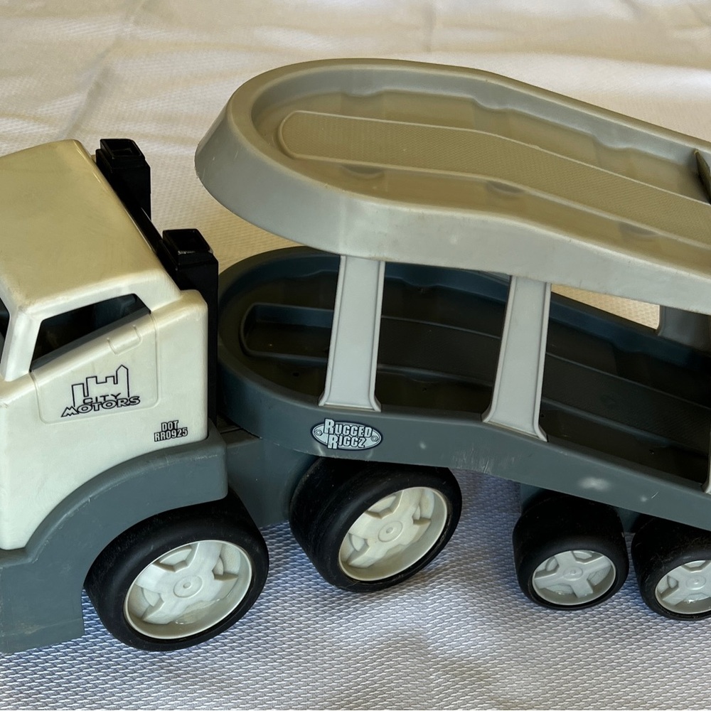 Little Tikes Vintage car hauler